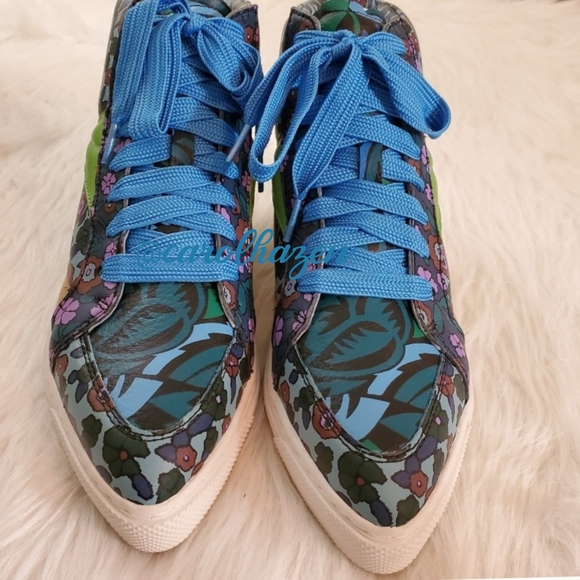 1 DAY SALE! COACH LEATHER HiTop Floral Shoes - Picture 5 of 8